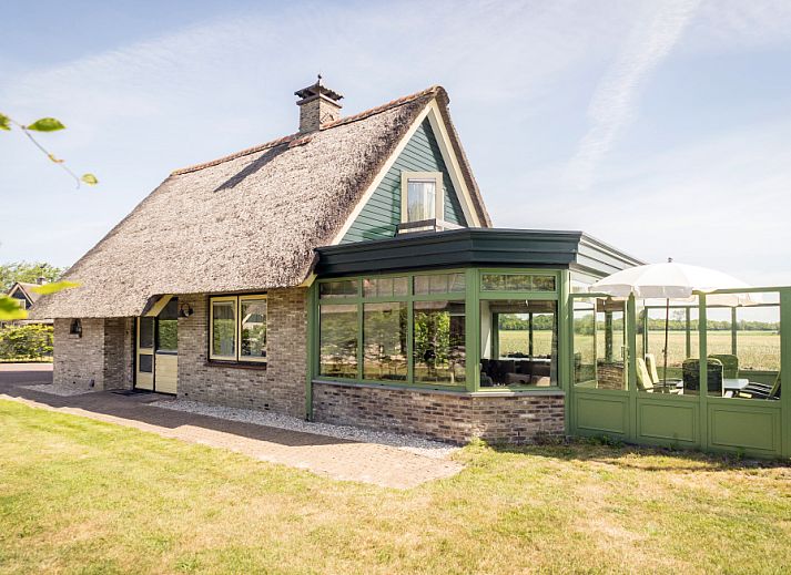 Guest house 0102508 • Holiday property Texel • Villa met serre 